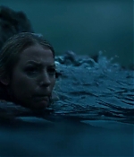 theshallows-blakelively-02395.jpg