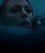 theshallows-blakelively-02405.jpg