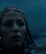 theshallows-blakelively-02422.jpg