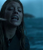 theshallows-blakelively-02586.jpg