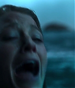 theshallows-blakelively-02639.jpg