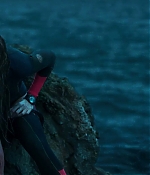 theshallows-blakelively-02658.jpg