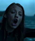 theshallows-blakelively-02672.jpg