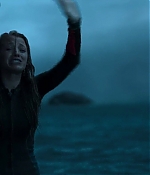 theshallows-blakelively-02678.jpg