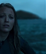 theshallows-blakelively-02740.jpg