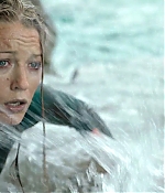 theshallows-blakelively-02935.jpg