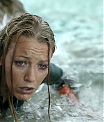theshallows-blakelively-02941.jpg