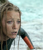 theshallows-blakelively-02943.jpg