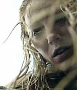 theshallows-blakelively-02990.jpg