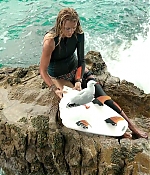 theshallows-blakelively-03134.jpg