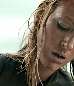 theshallows-blakelively-03168.jpg