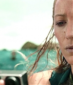 theshallows-blakelively-03407.jpg