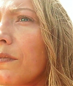 theshallows-blakelively-03572.jpg