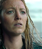 theshallows-blakelively-03733.jpg
