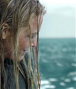 theshallows-blakelively-03746.jpg