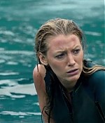 theshallows-blakelively-03802.jpg