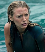 theshallows-blakelively-03803.jpg
