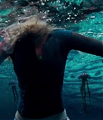 theshallows-blakelively-03864.jpg