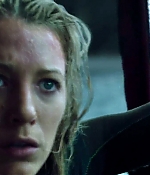 theshallows-blakelively-04025.jpg