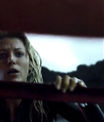 theshallows-blakelively-04055.jpg