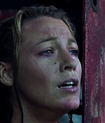 theshallows-blakelively-04163.jpg