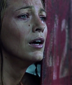 theshallows-blakelively-04165.jpg