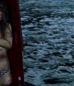 theshallows-blakelively-04321.jpg