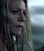 theshallows-blakelively-04366.jpg