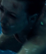 theshallows-blakelively-04414.jpg